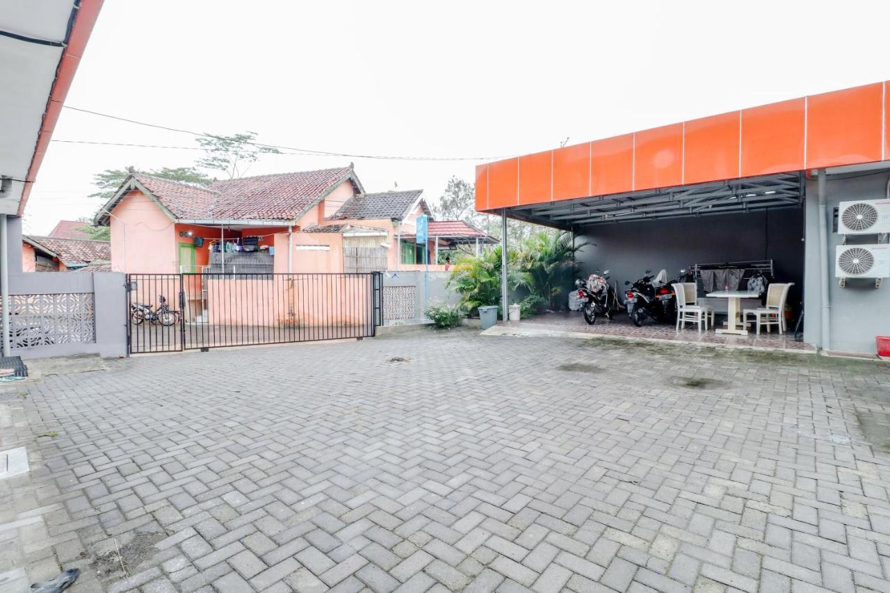 Ratu Guesthouse Sleman (Yogyakarta) Exterior foto
